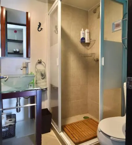 Elevador- Embajada A 3 Cdras De Reforma Apartamento